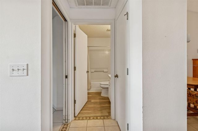 2504 NEW HAVEN CIRCLE, Sun City Center, FL 33573