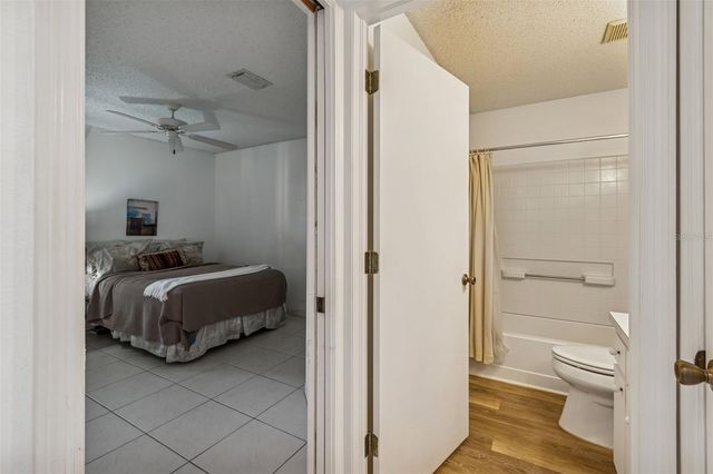 2504 NEW HAVEN CIRCLE, Sun City Center, FL 33573