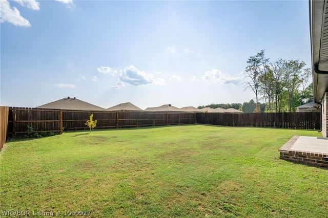 8316 Mclaren Drive, Fort Smith, AR 72916
