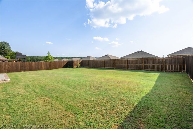 8316 Mclaren Drive, Fort Smith, AR 72916