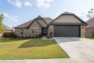 8316 Mclaren Drive, Fort Smith, AR 72916
