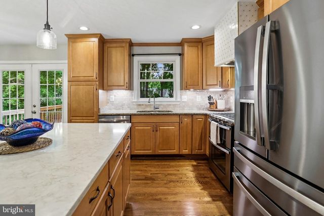 2003 RAMPART DR, Alexandria, VA 22308