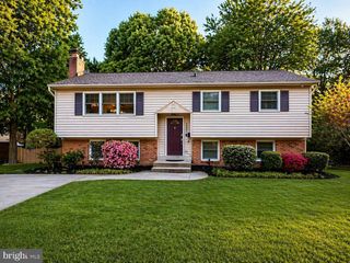 2003 RAMPART DR, Alexandria, VA 22308