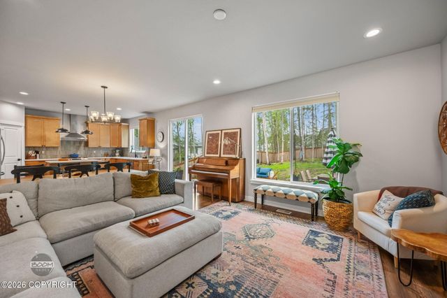 8843 Skyvista Circle, Eagle River, AK 99577