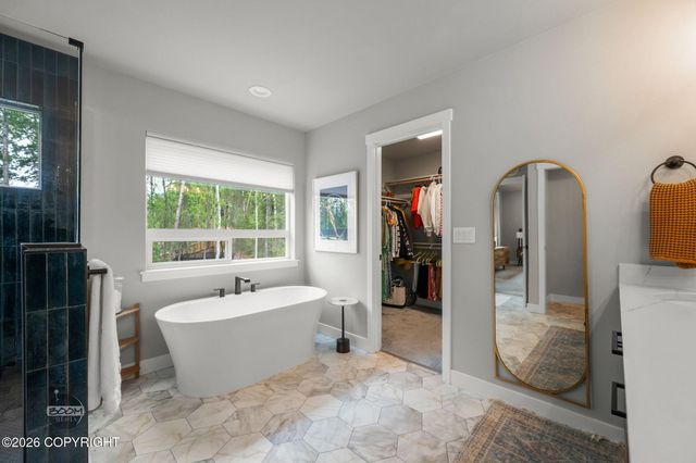8843 Skyvista Circle, Eagle River, AK 99577