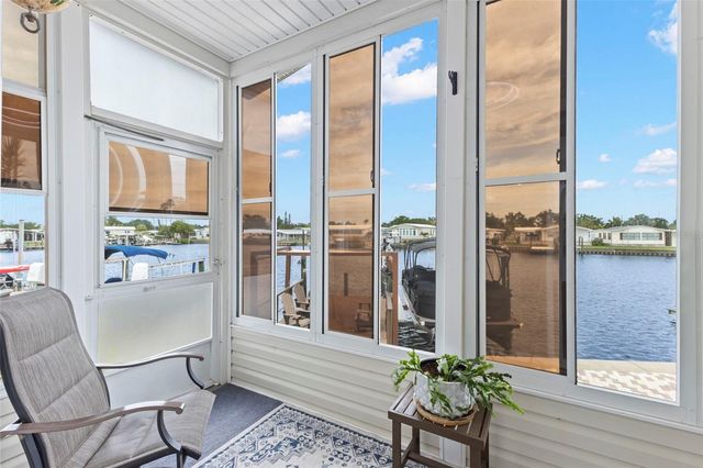 7174 MOUNT ARLINGTON DRIVE NE 419, St Petersburg, FL 33702