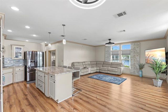7174 MOUNT ARLINGTON DRIVE NE 419, St Petersburg, FL 33702