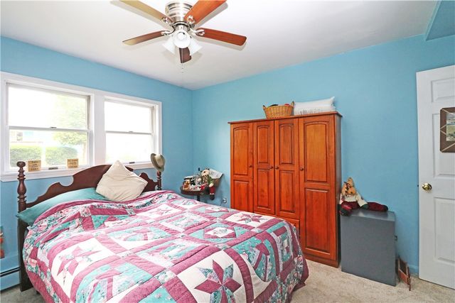 17 Metacomet Street, Portsmouth, RI 02871