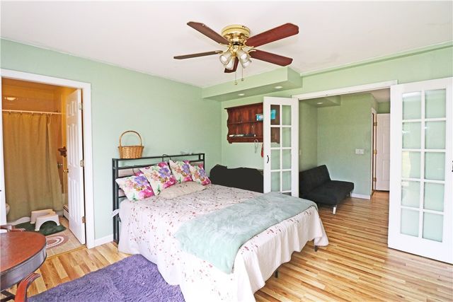 17 Metacomet Street, Portsmouth, RI 02871