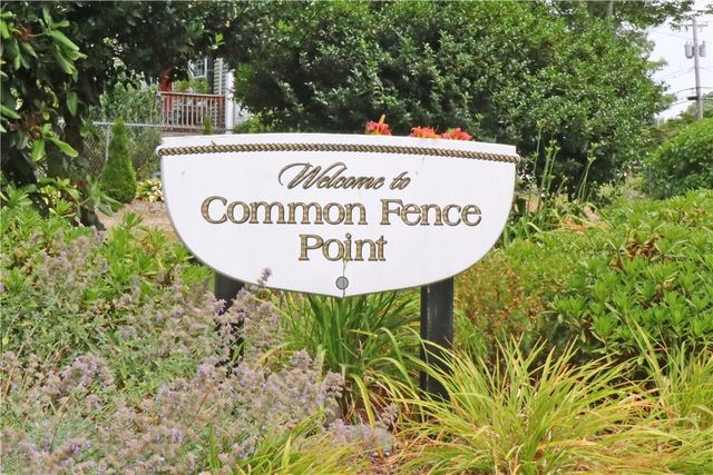 17 Metacomet Street, Portsmouth, RI 02871
