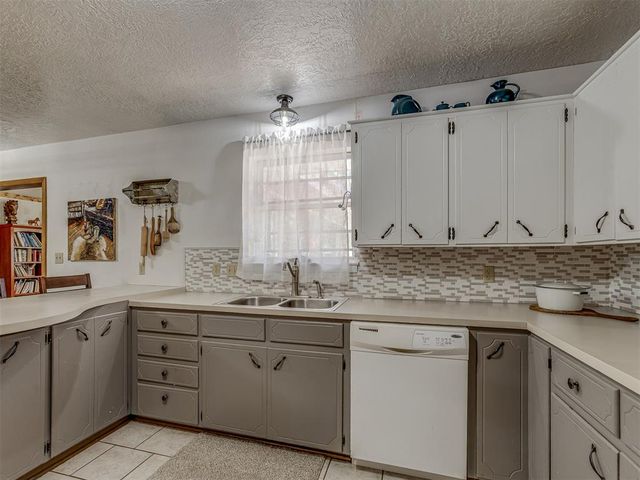 16767 Blanton View Avenue, Wayne, OK 73095