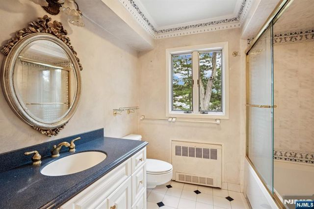 951 Scioto Drive, Franklin Lakes, NJ 07417