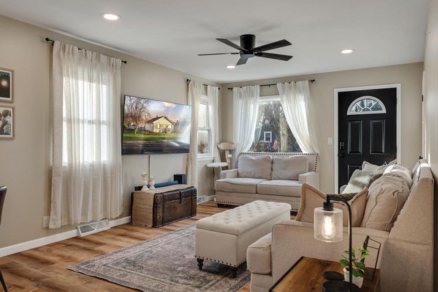 407 Morris STREET, Holmen, WI 54636