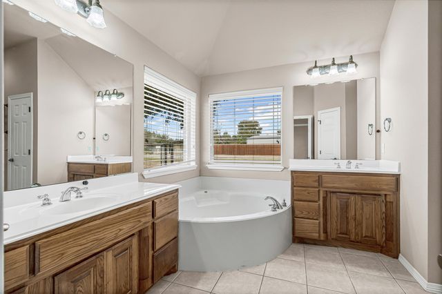 6009 Feather Wind Way, Fort Worth, TX 76135