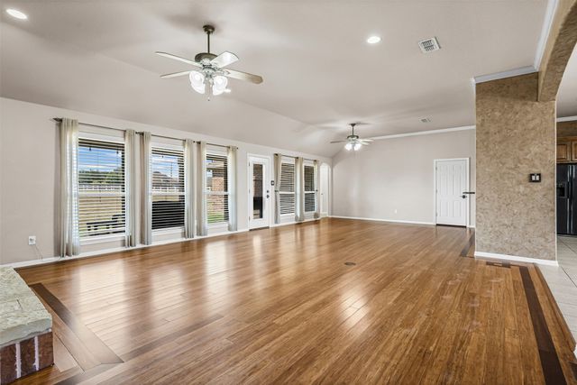 6009 Feather Wind Way, Fort Worth, TX 76135