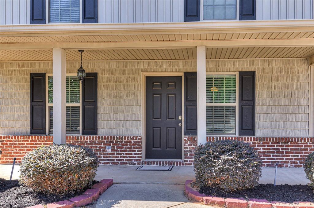 Image 4 of property listing at 3152 Bilston Drive, Augusta, GA 30909