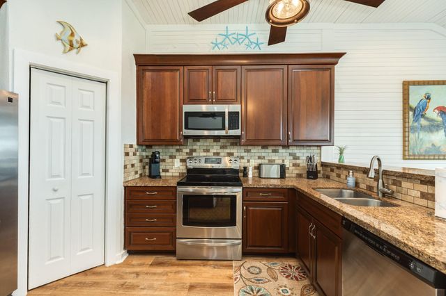 17605 Termini San Luis Pass Road, Galveston, TX 77554