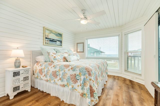 17605 Termini San Luis Pass Road, Galveston, TX 77554