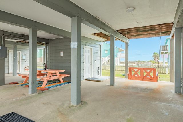17605 Termini San Luis Pass Road, Galveston, TX 77554