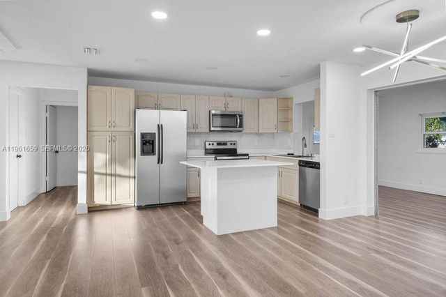 256 NW 78th Ter, Margate, FL 33063