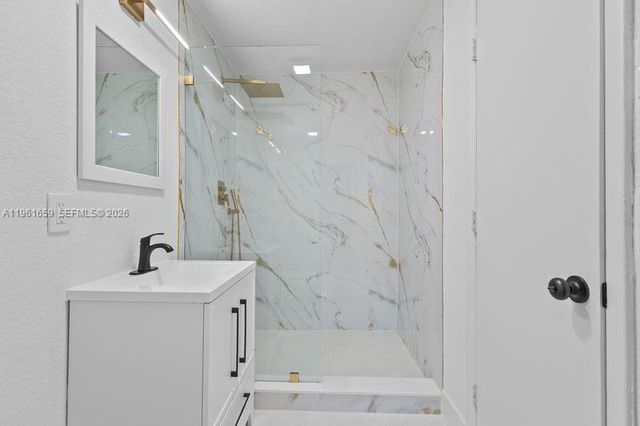 256 NW 78th Ter, Margate, FL 33063