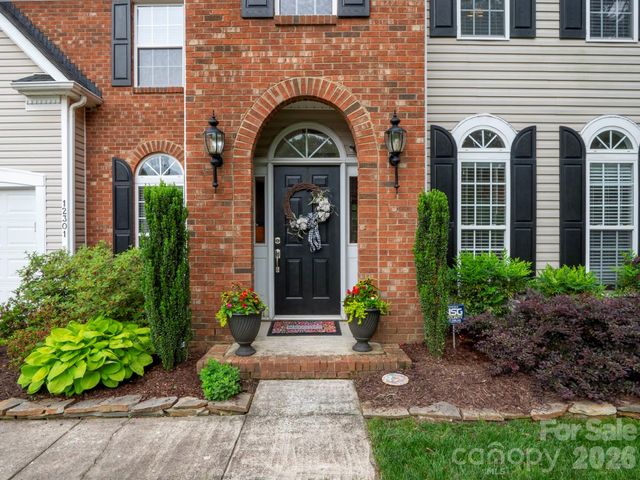 12301 Silveroak Lane, Charlotte, NC 28277