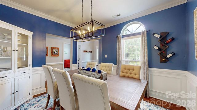 12301 Silveroak Lane, Charlotte, NC 28277