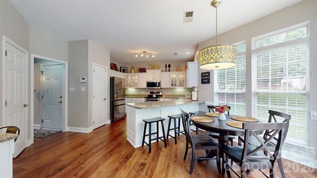 12301 Silveroak Lane, Charlotte, NC 28277