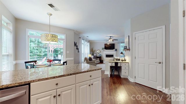 12301 Silveroak Lane, Charlotte, NC 28277