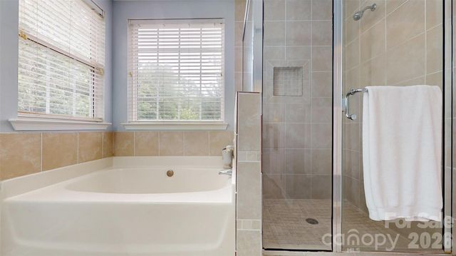 12301 Silveroak Lane, Charlotte, NC 28277