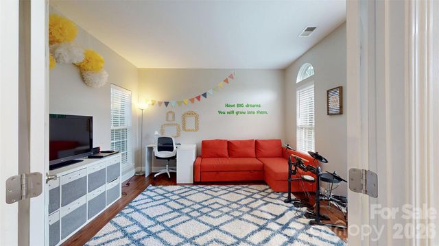 12301 Silveroak Lane, Charlotte, NC 28277