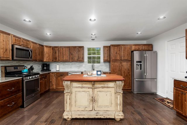 40602 Mill Creek Road, Magnolia, TX 77354