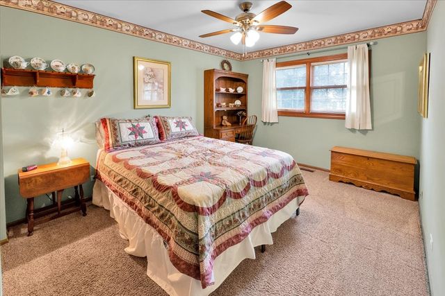 214 Deerpath Drive, Oswego, IL 60543