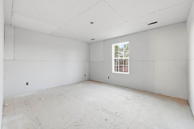 246 Wayne Hall Rd, Clarksville, TN 37040