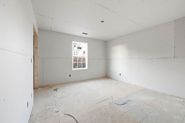 246 Wayne Hall Rd, Clarksville, TN 37040