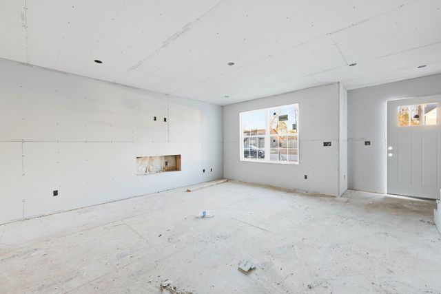 246 Wayne Hall Rd, Clarksville, TN 37040