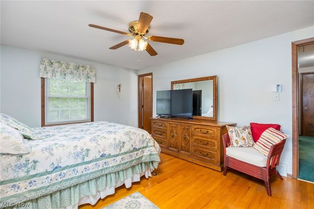 8152 Twin Oaks Drive, Broadview Heights, OH 44147