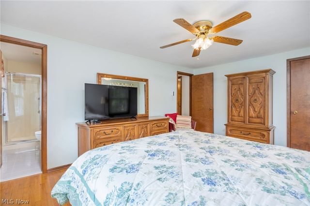 8152 Twin Oaks Drive, Broadview Heights, OH 44147