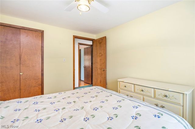 8152 Twin Oaks Drive, Broadview Heights, OH 44147