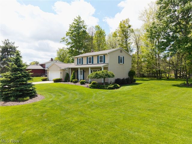 8152 Twin Oaks Drive, Broadview Heights, OH 44147