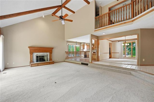 4142 NE Hampstead Drive, Lee's Summit, MO 64064