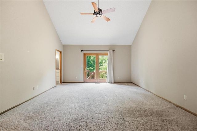 4142 NE Hampstead Drive, Lee's Summit, MO 64064