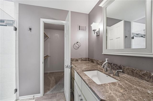 4142 NE Hampstead Drive, Lee's Summit, MO 64064