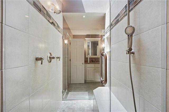 4142 NE Hampstead Drive, Lee's Summit, MO 64064