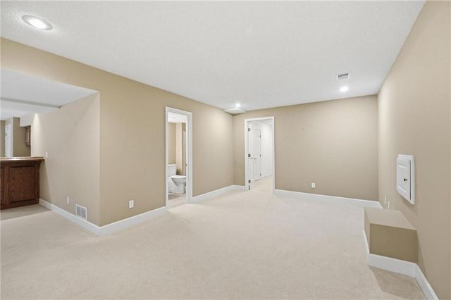 4142 NE Hampstead Drive, Lee's Summit, MO 64064