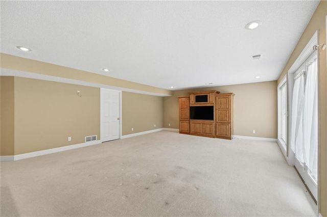 4142 NE Hampstead Drive, Lee's Summit, MO 64064