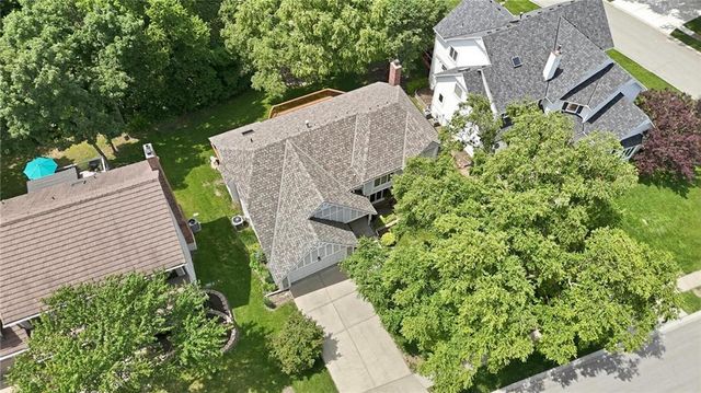 4142 NE Hampstead Drive, Lee's Summit, MO 64064