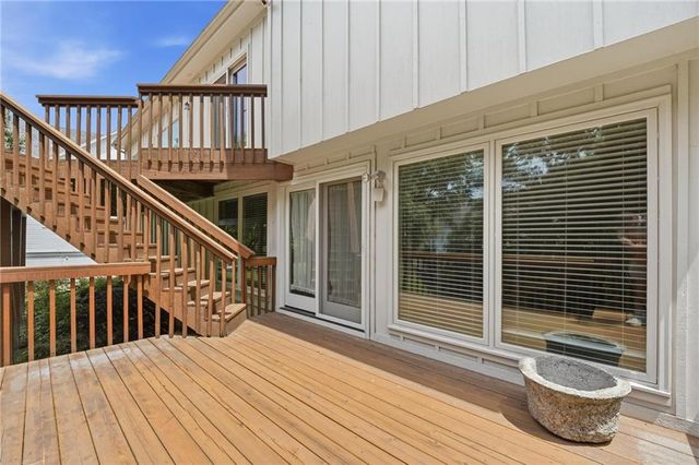 4142 NE Hampstead Drive, Lee's Summit, MO 64064