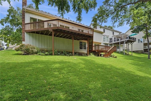 4142 NE Hampstead Drive, Lee's Summit, MO 64064
