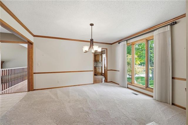 4142 NE Hampstead Drive, Lee's Summit, MO 64064